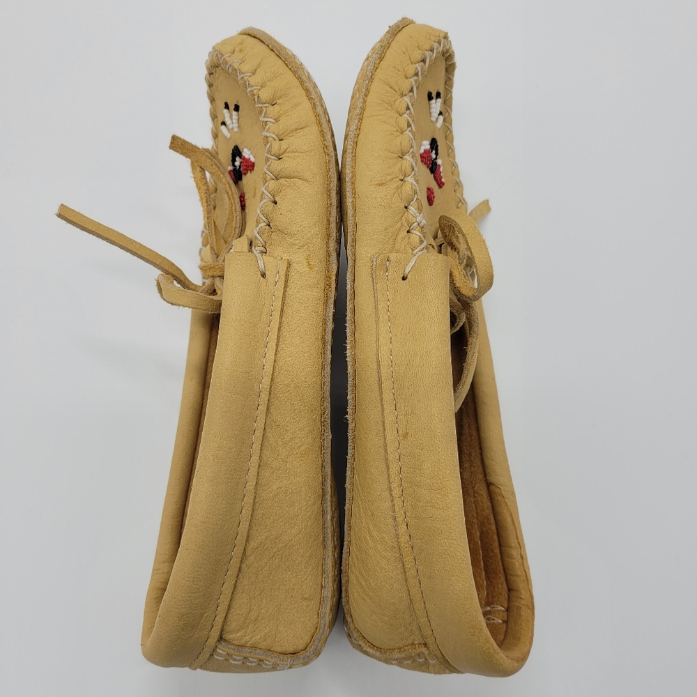 Laurentian Chief Moccasins Tan Moosehide Beaded Canada Style 7463 Womens Size 7 - Picture 9 of 16